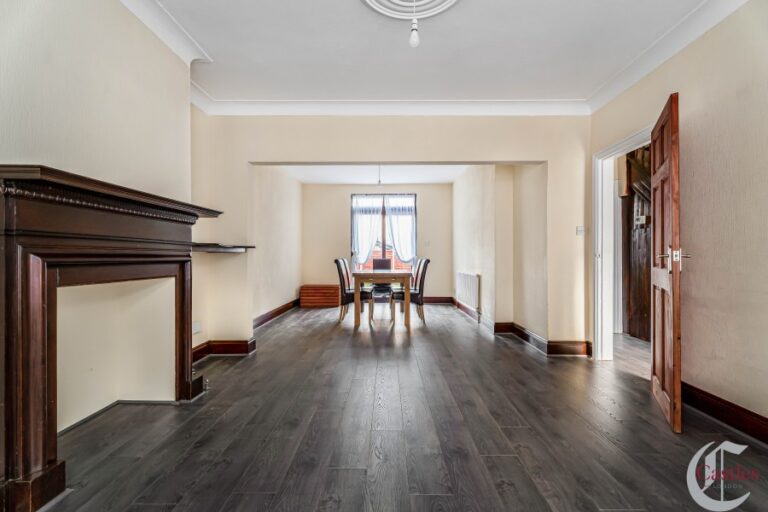 Branksome Avenue, Edmonton,  N18 (2248615) Photo 2