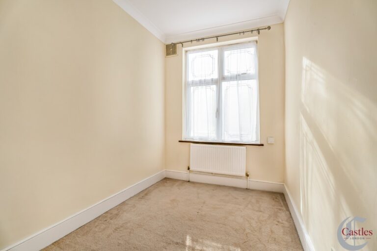 Branksome Avenue, Edmonton,  N18 (2248615) Photo 11