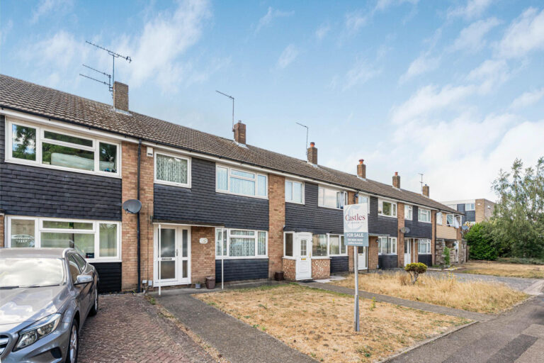 Baynes Close, Enfield