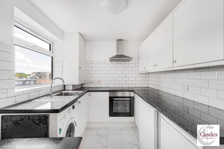 Mohr Court, Wood Green, N22