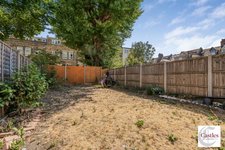 Cranwich Road (2734812) Photo 13