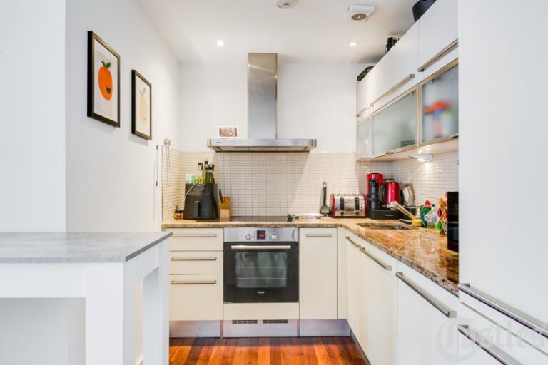 Village Apartments, Crouch End, N8 (2252997) Photo 7