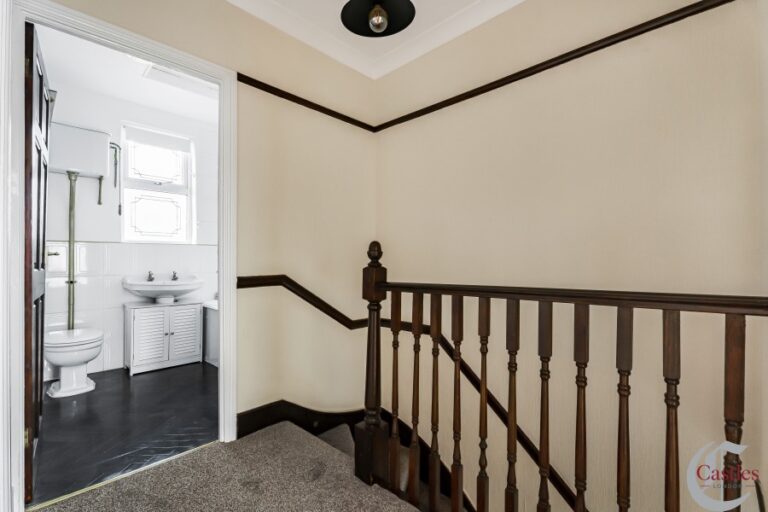 Branksome Avenue, Edmonton,  N18 (2248615) Photo 9