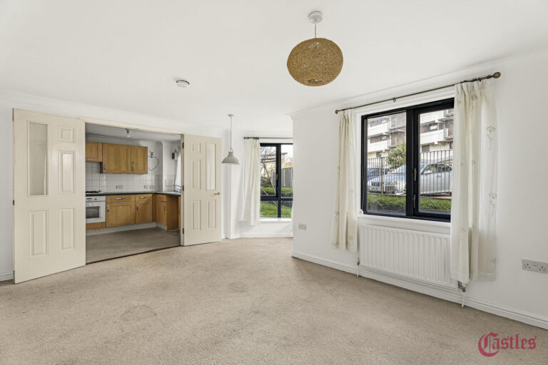 Monteagle Way, London