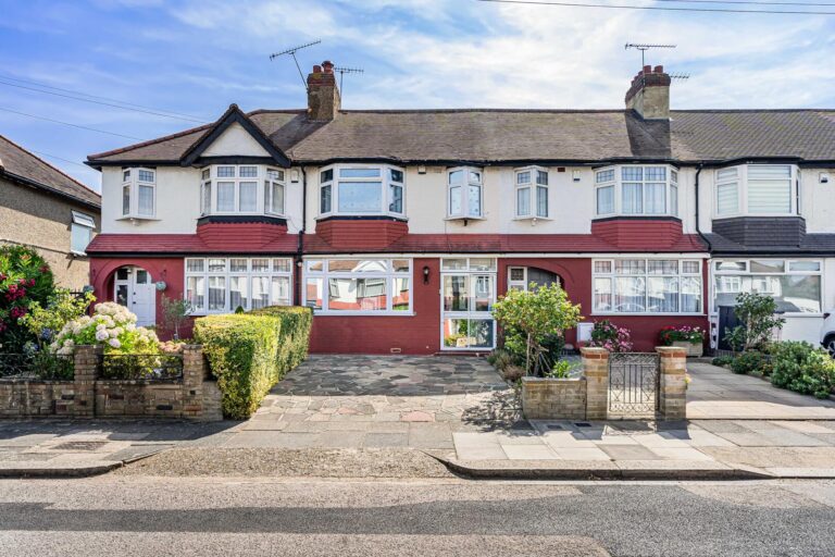 Hyde Way, London