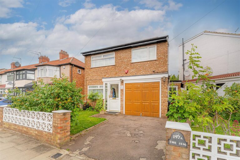 Galliard Road, Edmonton