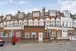 Whittington Road, N22