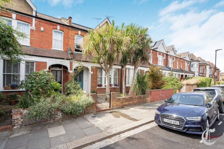 Barrington Road, N8