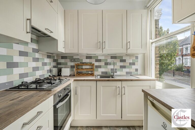 Ferme Park Road, Crouch End, N8 (2734965) Photo 3