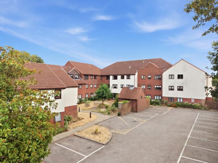 Cobbins Bank, Waltham Abbey