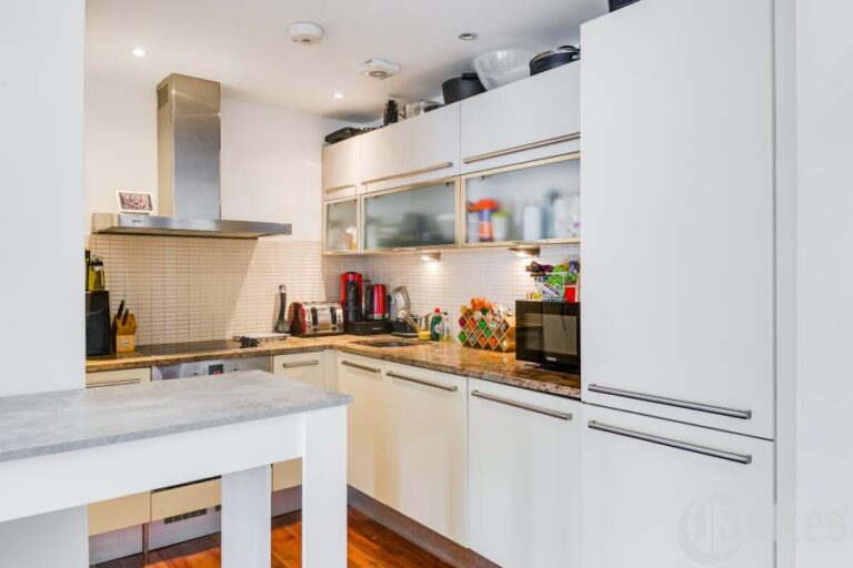 Village Apartments, Crouch End, N8 (2252997) Photo 3
