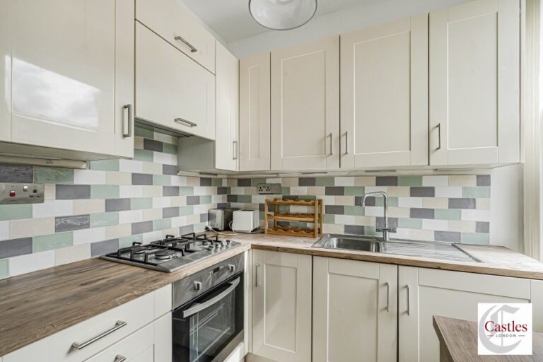 Ferme Park Road, Crouch End, N8 (2734965) Photo 7