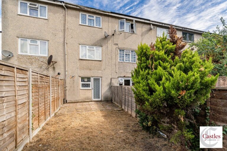 Wyldfield Gardens, Edmonton, N9 (2711194) Photo 15
