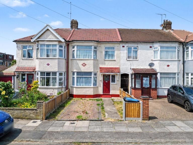 Cowland Avenue, Enfield