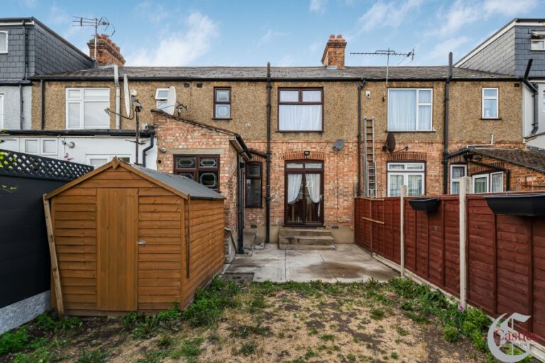 Branksome Avenue, Edmonton,  N18 (2248615) Photo 5