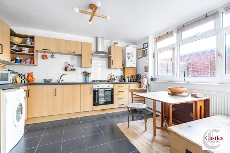 Edgecot Grove, Tottenham, N15