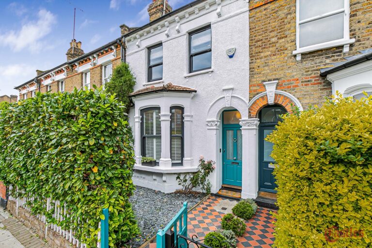 Lynton Road, N8