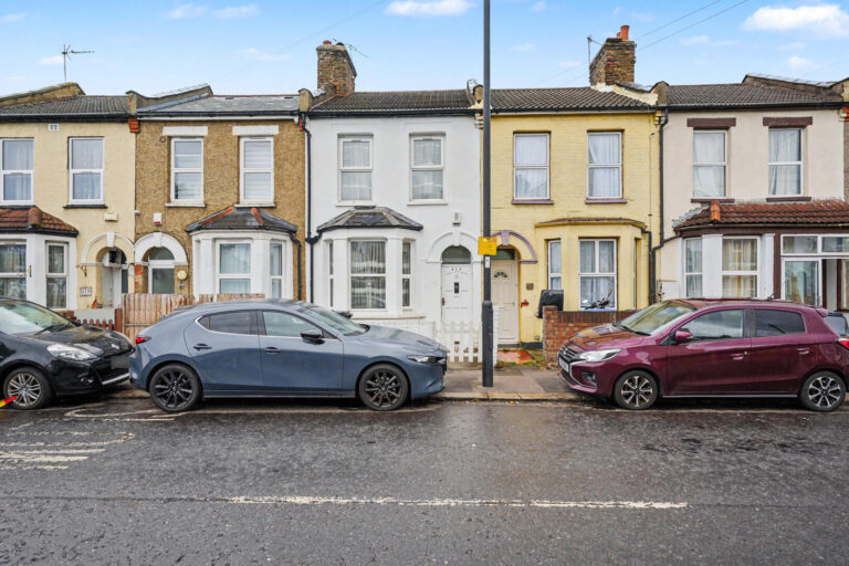 Alma Road, Enfield
