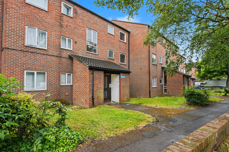 Burncroft Avenue, Enfield