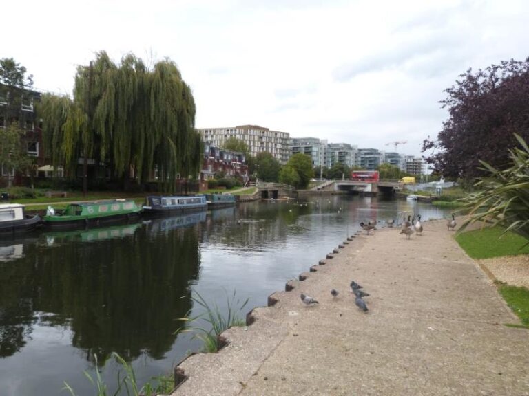 Bream Close, Tottenham, N17 (2242185) Photo 9