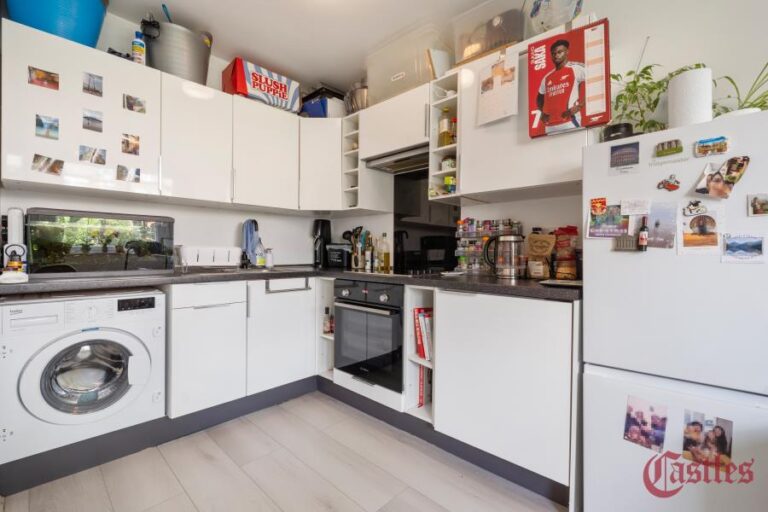 Video Court, Mount View Road, N4 (2362822) Photo 8