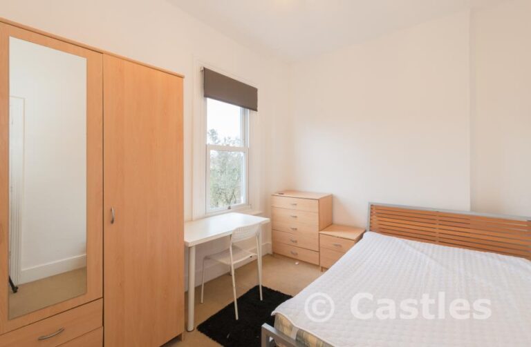 Alexandra Road, Hornsey, N8 (2473977) Photo 9