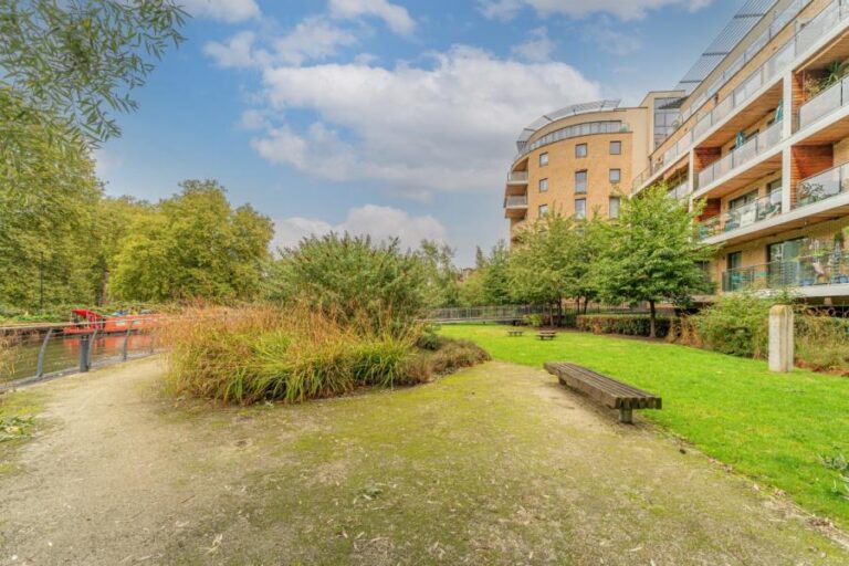 Mill Court, Hackney, E5 (2665406) Photo 25