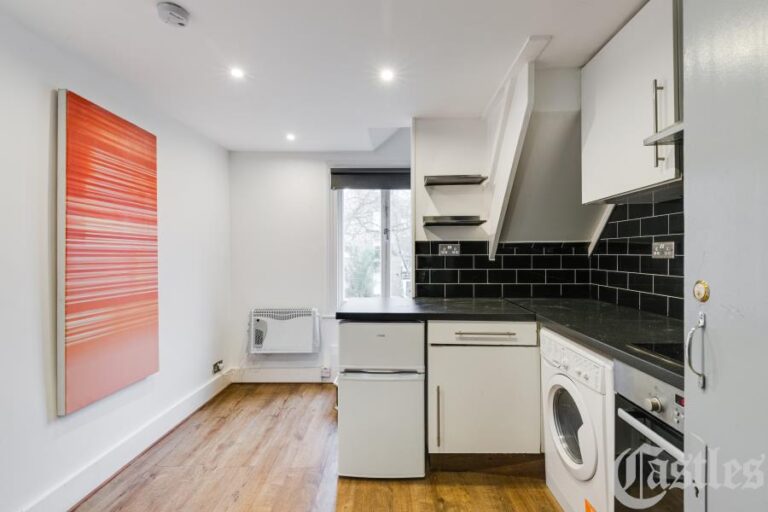 Reighton Road, Hackney, E5 (2679741) Photo 7