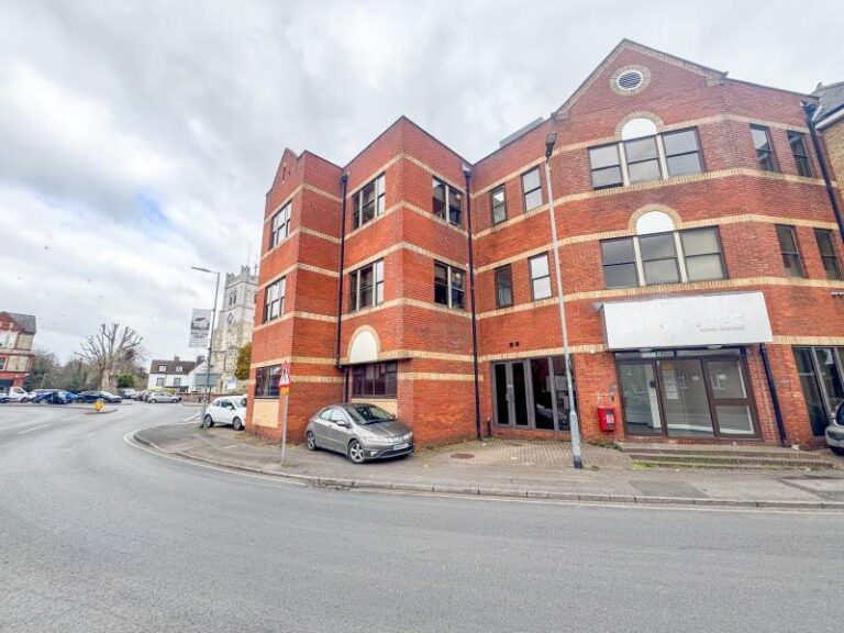 Abbey Heights, Waltham Abbey, EN9 (2710179) Photo 7