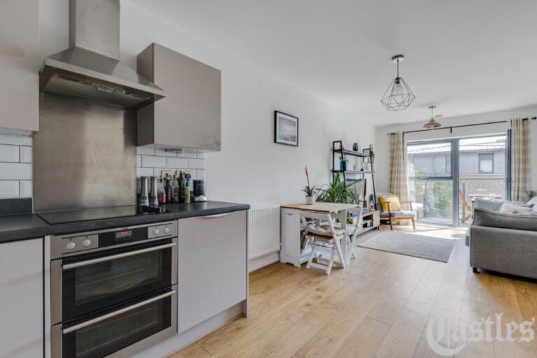 Bellevalia Court, Hackney, E5 (2710993) Photo 15