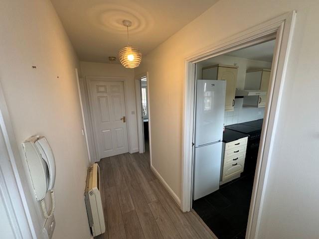 High Road, Wood Green, N22 (2716073) Photo 7