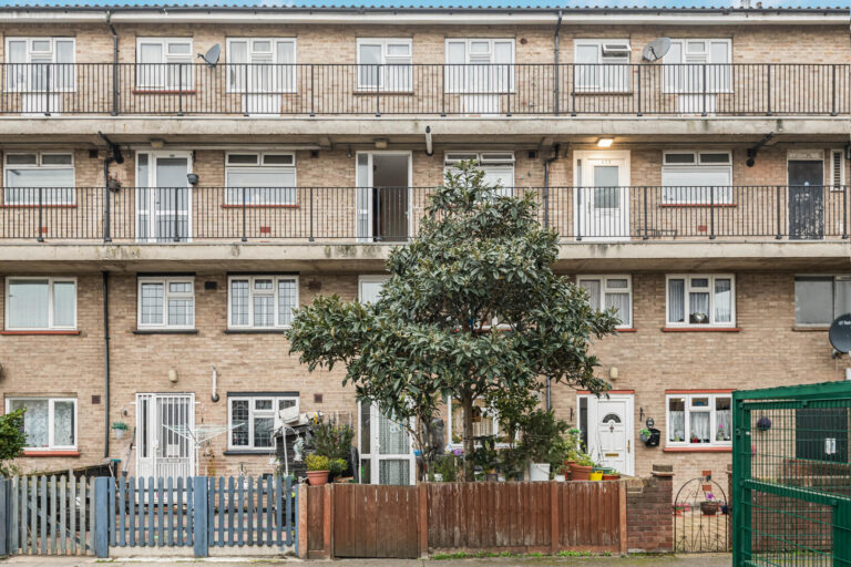Kennedy Avenue, Enfield