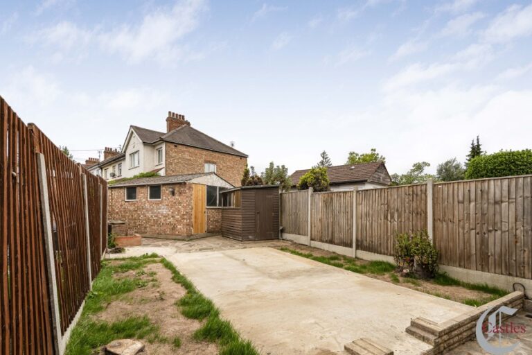 Lister Gardens, Edmonton, N18 (2555170) Photo 11