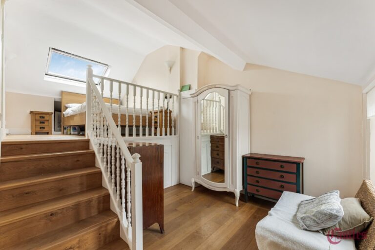 Harvey Road, Hornsey, N8 (2732414) Photo 4
