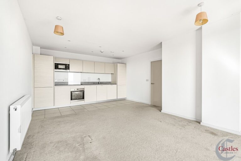 Prowse Court, Edmonton, N18 (2219255) Photo 2