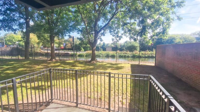 Waterfront Court, Waltham Abbey, EN9 (2700594) Photo 6