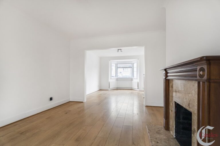 Lister Gardens, Edmonton, N18 (2555170) Photo 16