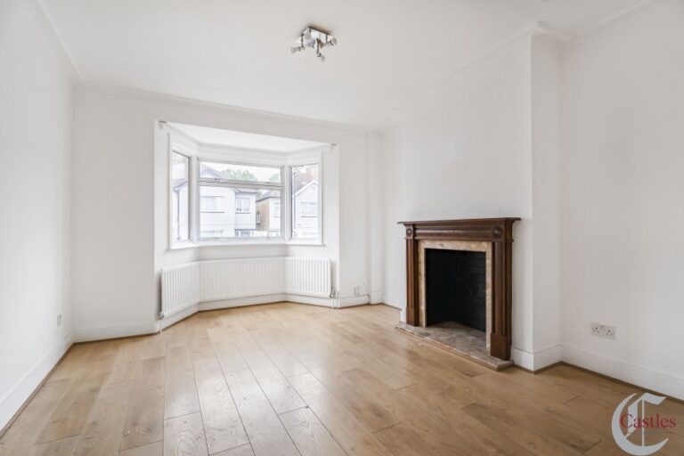 Lister Gardens, Edmonton, N18 (2555170) Photo 13