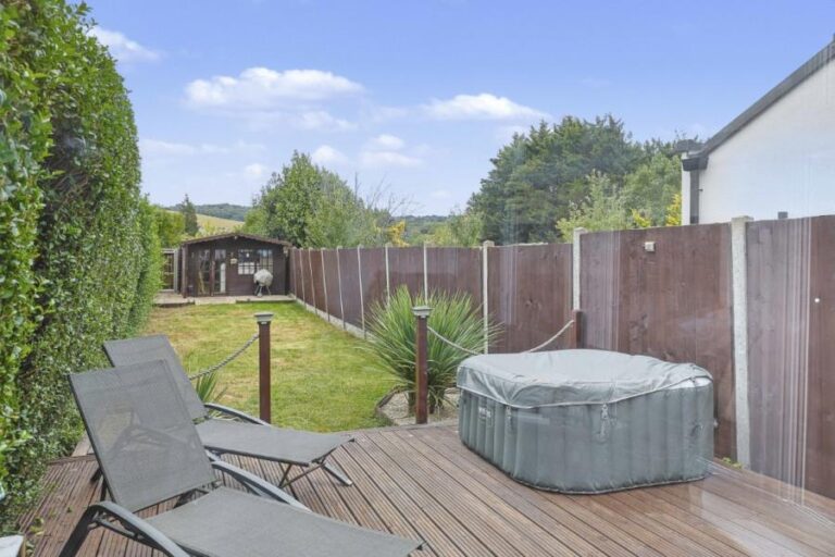 Sewardstone Road, Waltham Abbey, EN9 (2721682) Photo 24