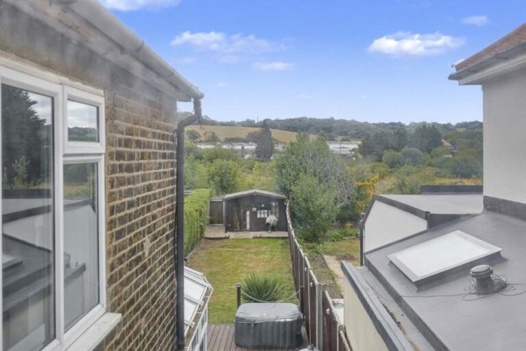 Sewardstone Road, Waltham Abbey, EN9 (2721682) Photo 11