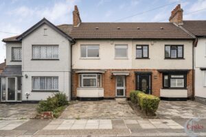 Lister Gardens, Edmonton, N18