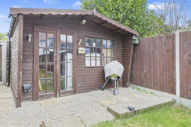 Sewardstone Road, Waltham Abbey, EN9 (2721682) Photo 10