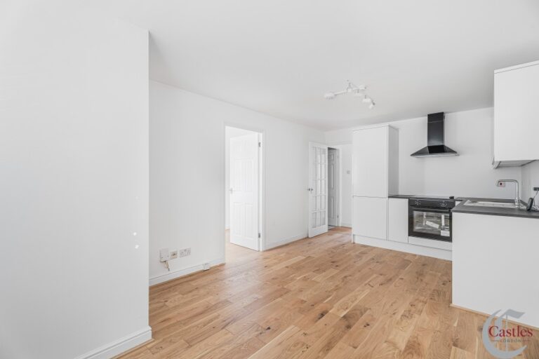 Bren Court, Colgate Place, Enfield, EN3 (2736026) Photo 5