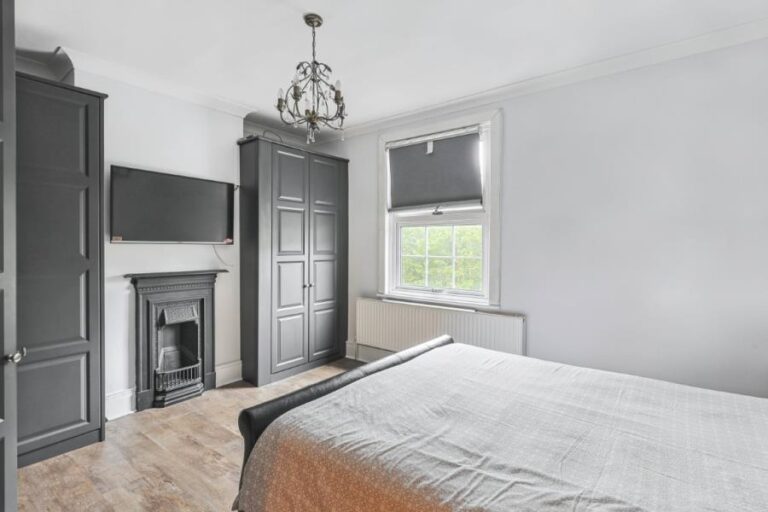 Sewardstone Road, Waltham Abbey, EN9 (2721682) Photo 5