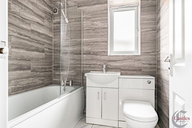 Colgate Place, Enfield, EN3 (2735346) Photo 3