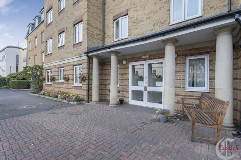 Cliff Richard Court, Cheshunt, EN8 (2735344) Photo 16