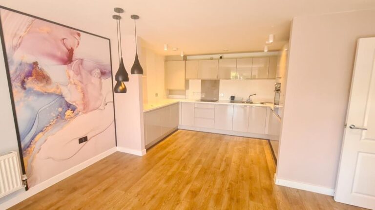 Waterfront Court, Waltham Abbey, EN9 (2700594) Photo 2