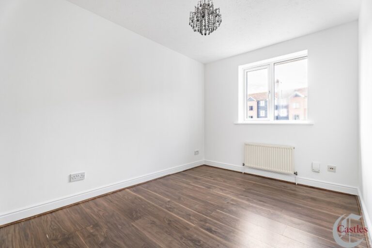 Colgate Place, Enfield, EN3 (2735346) Photo 13