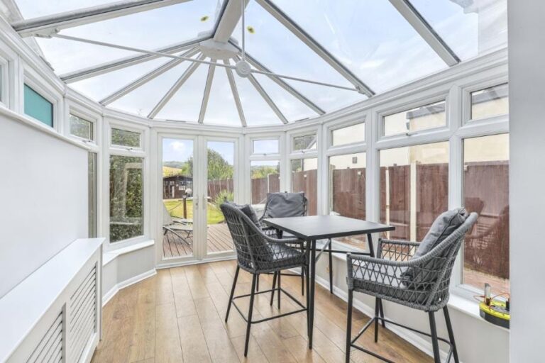 Sewardstone Road, Waltham Abbey, EN9 (2721682) Photo 8