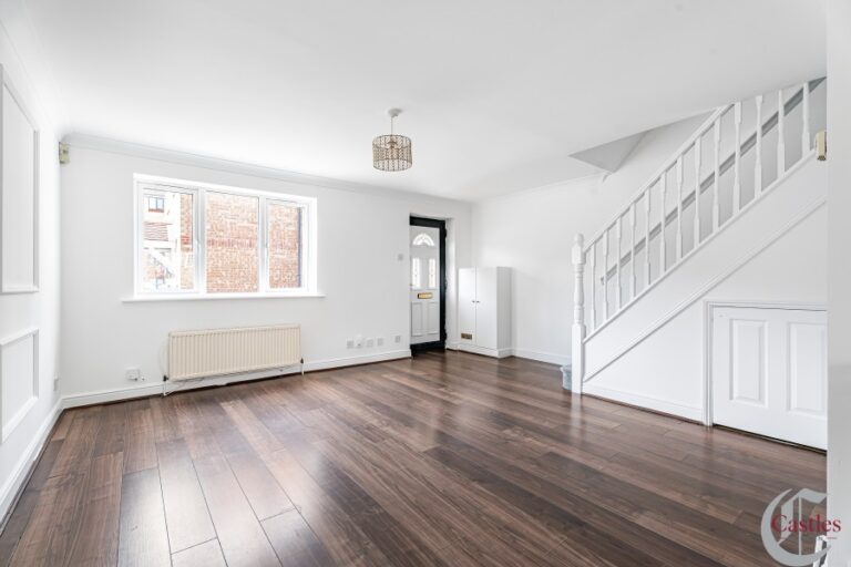 Colgate Place, Enfield, EN3 (2735346) Photo 8